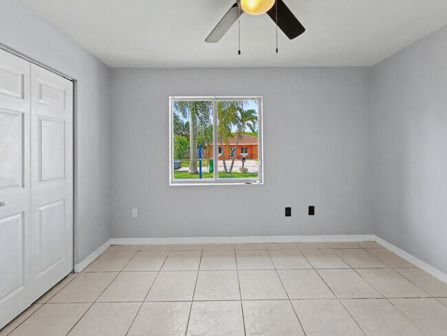 Building Photo - 13435 SW 257th Terrace