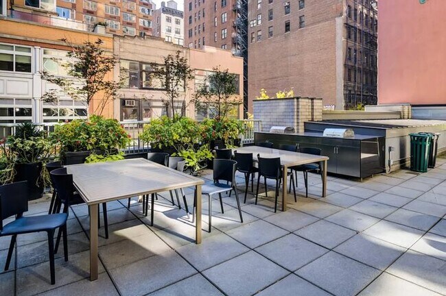 Building Photo - 2 bedroom in New York NY 10001