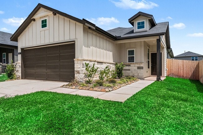 Building Photo - 622 Amber Fls Dr