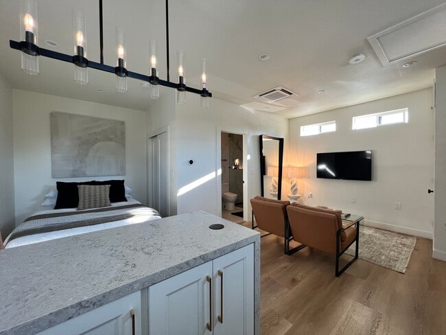 Building Photo - 16098 Calahan St