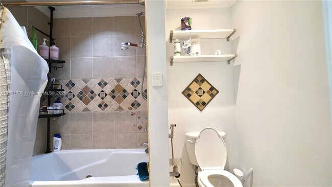 Building Photo - 741 E Coco Plum Cir