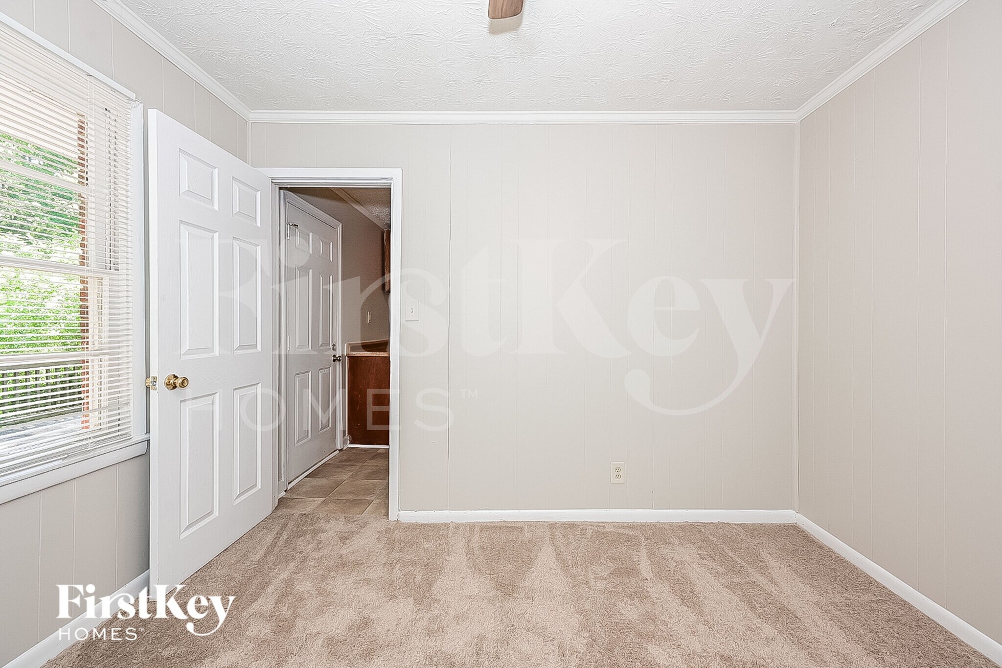 Building Photo - 5632 Cypress Dr