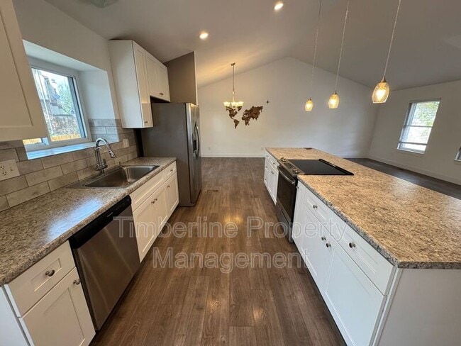 Building Photo - 6446 Pulpit Rock Dr