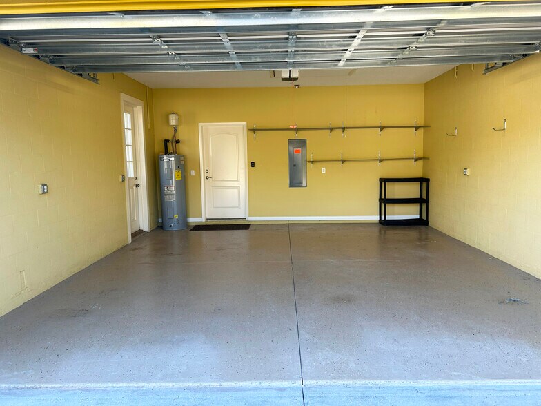 Building Photo - 3 Wilden Pl