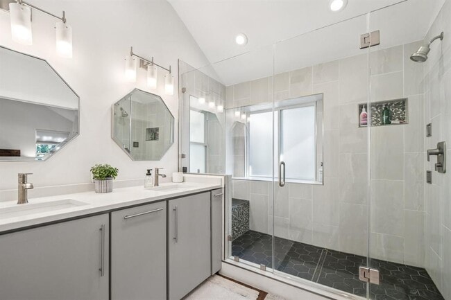 Building Photo - 5913 Abilene Trl