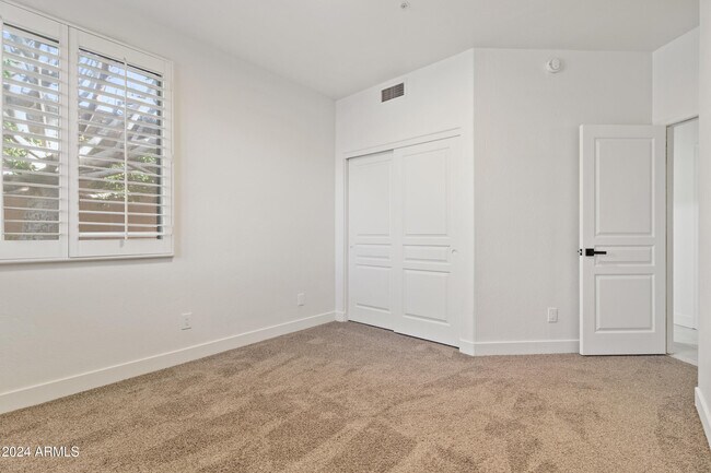 Building Photo - 14971 N 100th Way