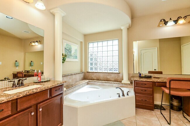Building Photo - 26711 Eagle Park Ln