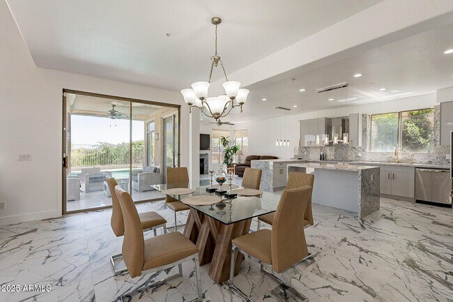 Building Photo - 11525 E Desert Willow Dr