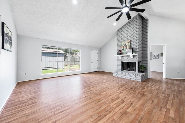 Building Photo - 13402 Tara Oak Dr