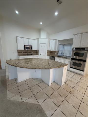 Building Photo - 11821 Stephenville Dr