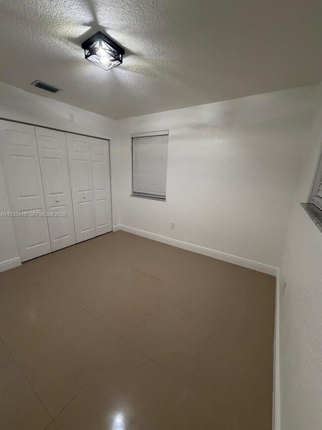 Building Photo - 14964 SW 32nd Terrace