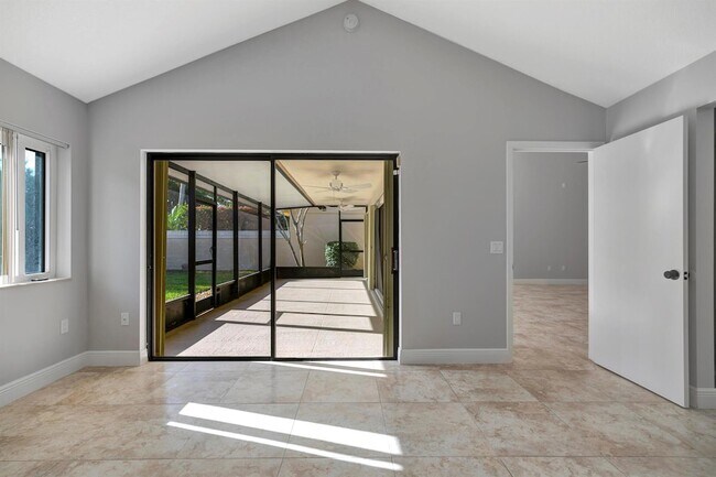 Building Photo - 143 Cape Pointe Cir