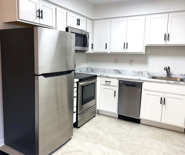 Updated from head to toe. - 129 Baywood Ave