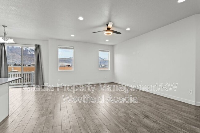 Building Photo - 298 Old Farm Ln