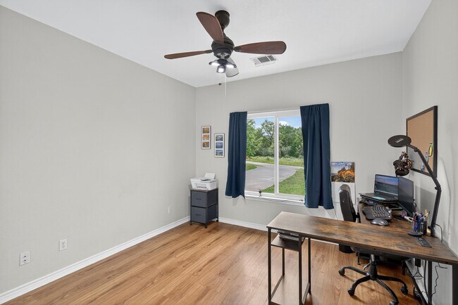 Building Photo - 3630 Lepan Trail