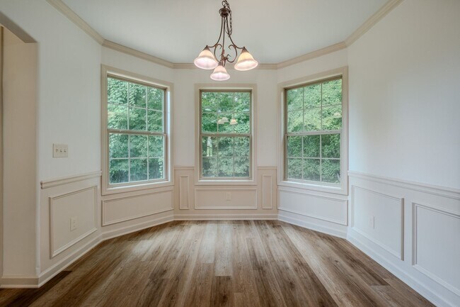 Building Photo - 115 Cypress Pl
