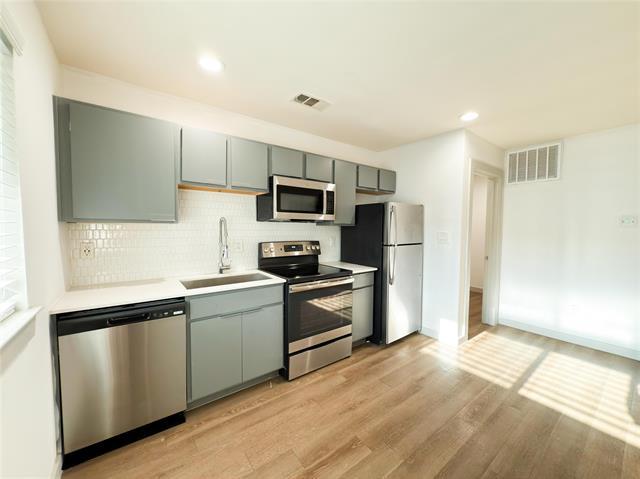 Building Photo - 4526 Munger Ave