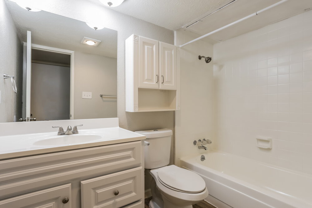 Building Photo - 7812 Burgundy Dr