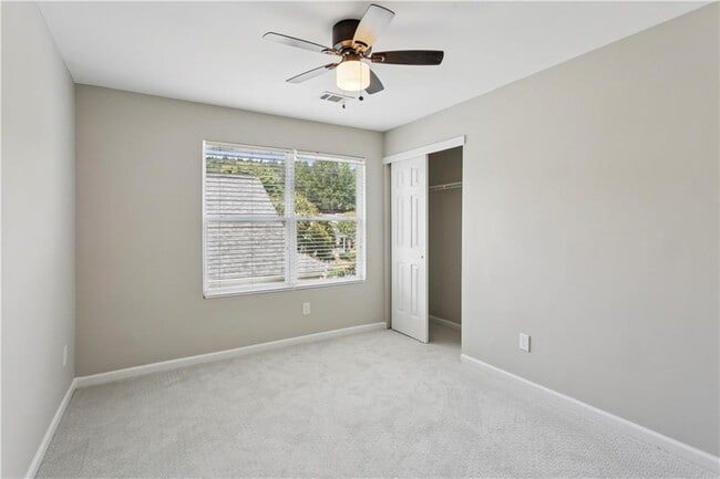 Building Photo - 283 Hiawassee Dr