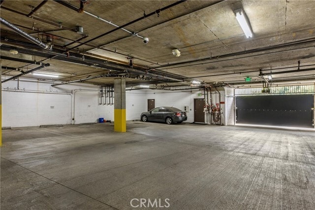 Building Photo - 11851 Laurelwood Dr