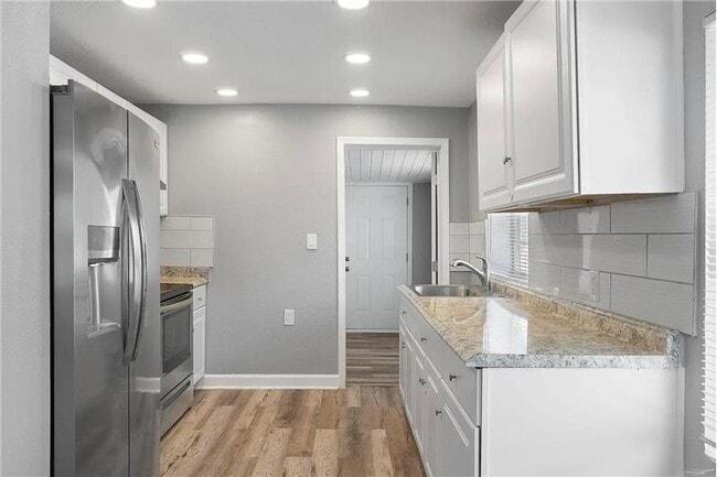 Building Photo - 312 E Brainerd St