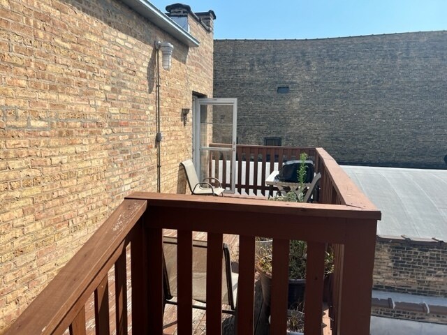 Building Photo - 3253 W Lawrence Ave