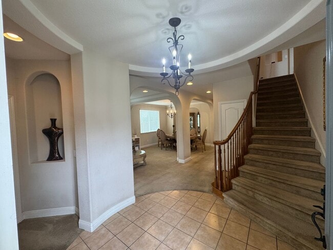 Building Photo - 5 Bed / 3.5 Bath | Elk Grove Single Family...