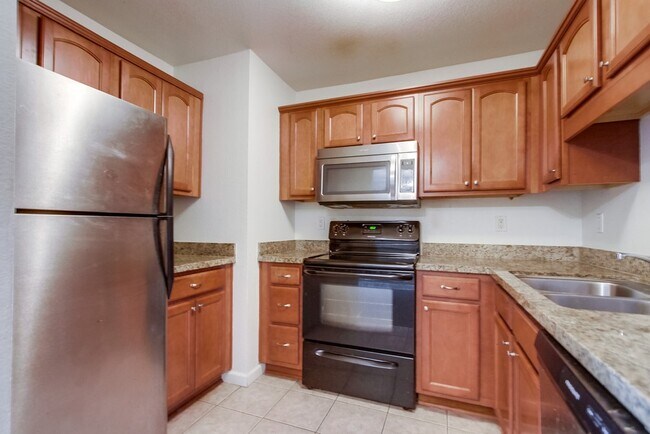 Building Photo - 1350 N Escondido Blvd