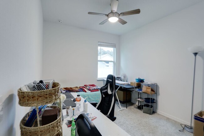 Building Photo - 2830 Lingo Ln
