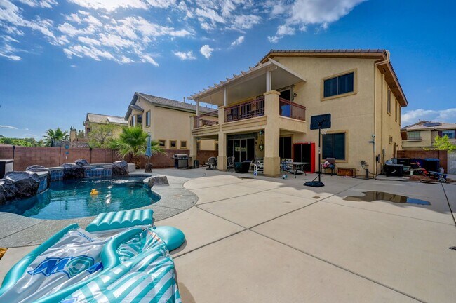 Building Photo - 4 Bedroom With a Pool in North Las Vegas- ...