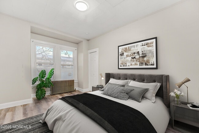 Building Photo - 81 Holmes St