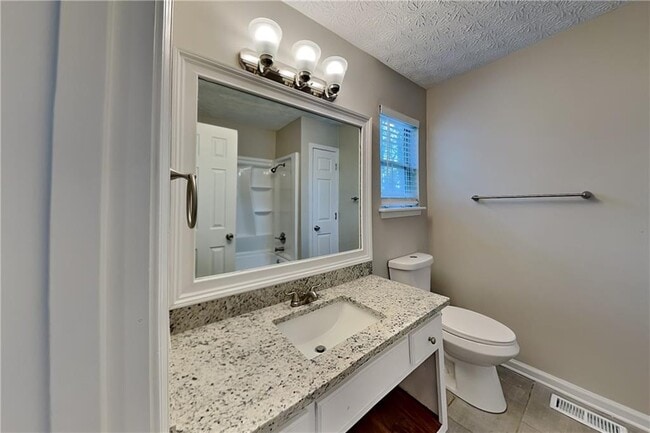 Building Photo - 258 Bethel Dr