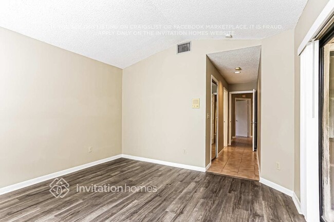 Building Photo - 3 Dalton Pl