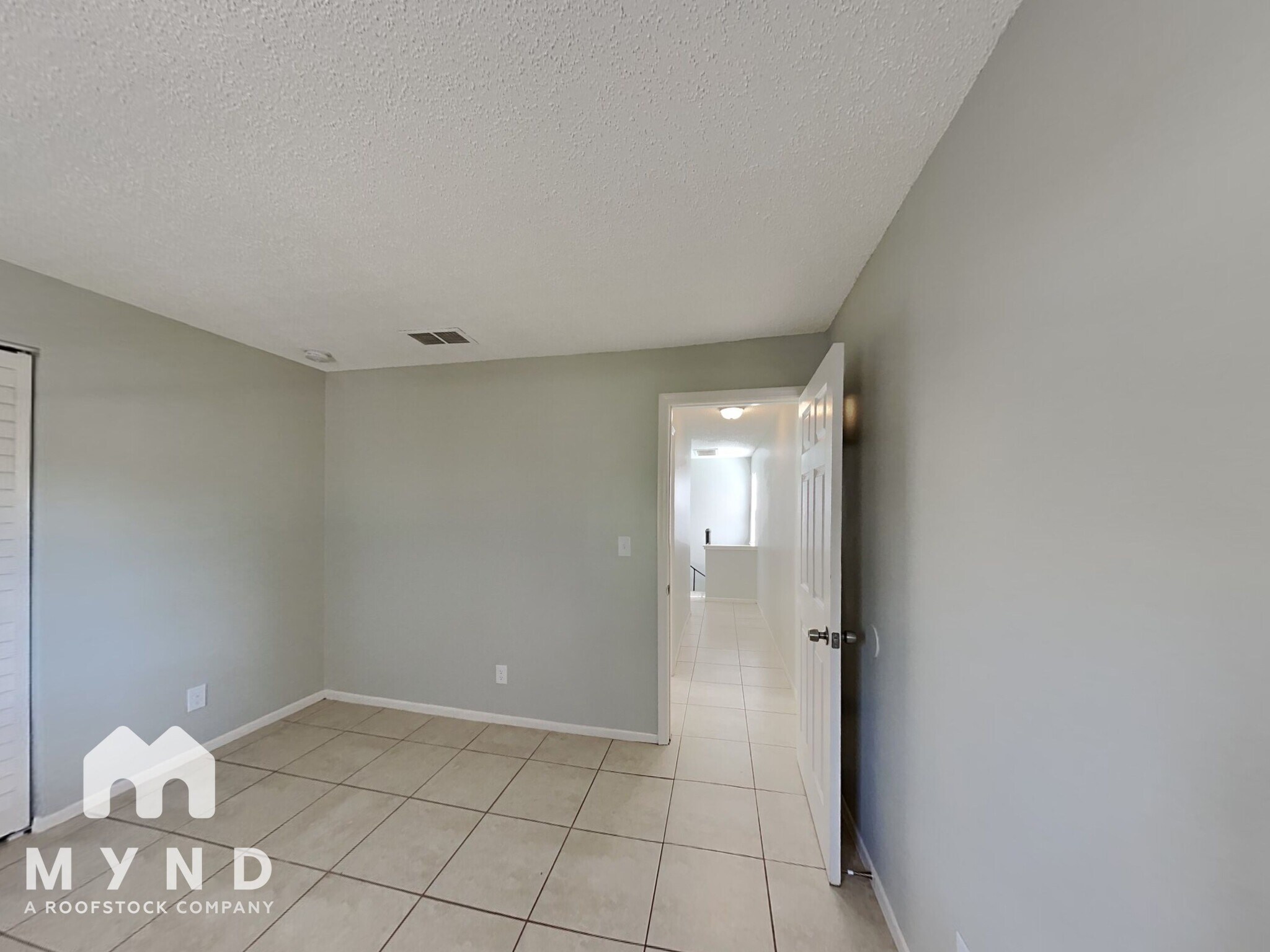 Building Photo - 10208 N Ojus Dr