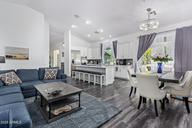 Building Photo - 10230 E Cochise Dr