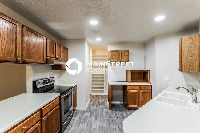 Building Photo - 3 Bedroom Pet-Friendly Home in SAN ANTONIO, TX with Main Street Renewal