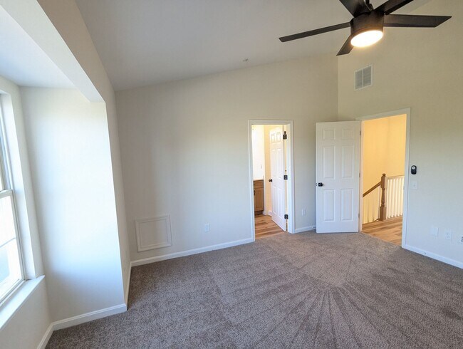 Building Photo - 7122 Collinsworth Pl