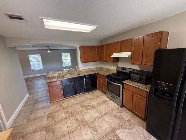 Building Photo - 213 Spring Branch Dr