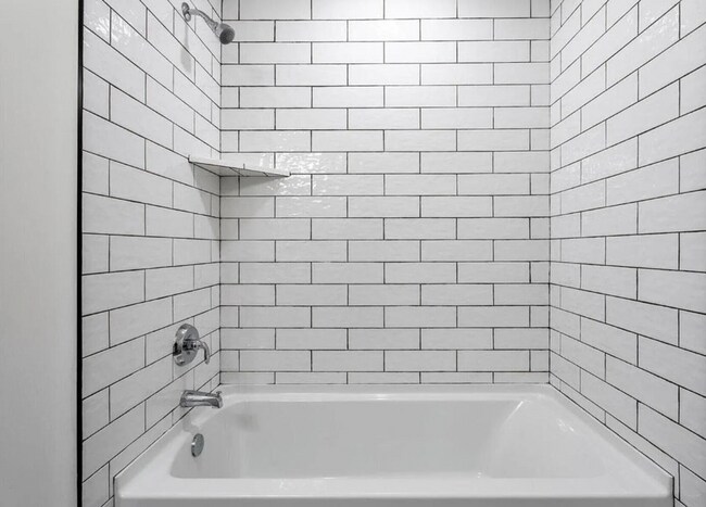 Building Photo - Stunning 3 Bedroom, 2.5 Bathroom in Beautiful Desert Color Community