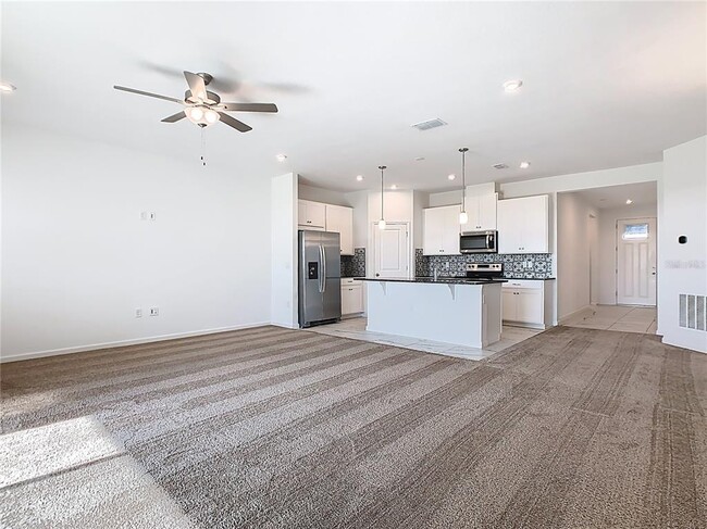 Building Photo - 1043 Lakeshore Breeze Pl
