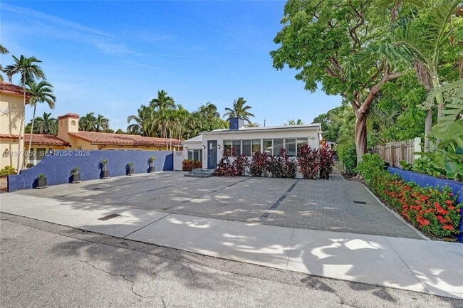 Building Photo - 3305 NE 16th Ct