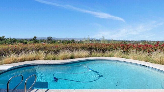 Building Photo - 5526 Camelback Canyon Dr
