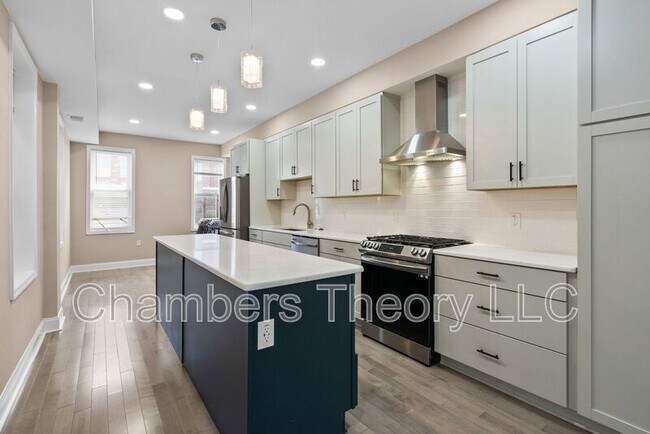 Building Photo - 1641 4th St NW