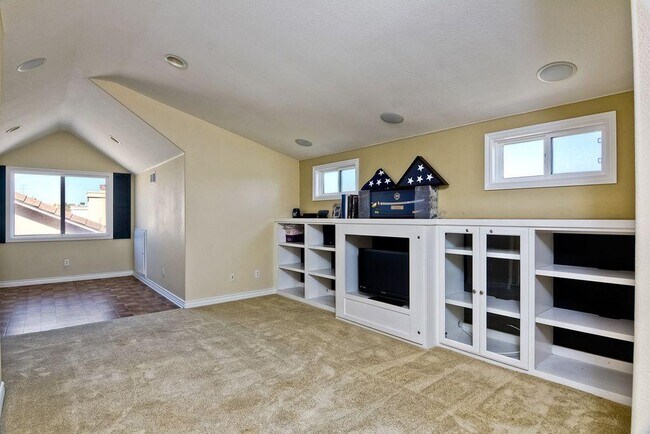 Building Photo - 5216 Topsail Dr
