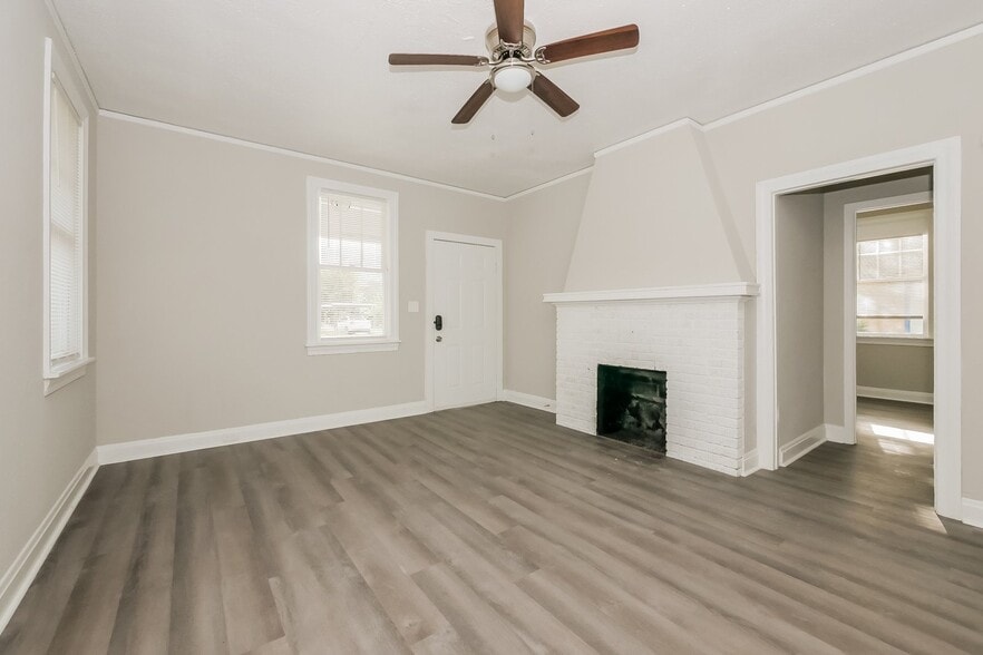 Building Photo - 2231 10th St