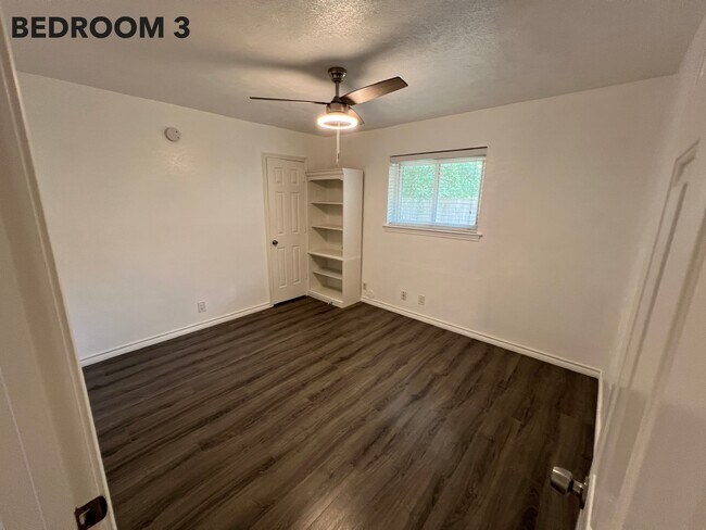 Building Photo - 1607 Wisteria St