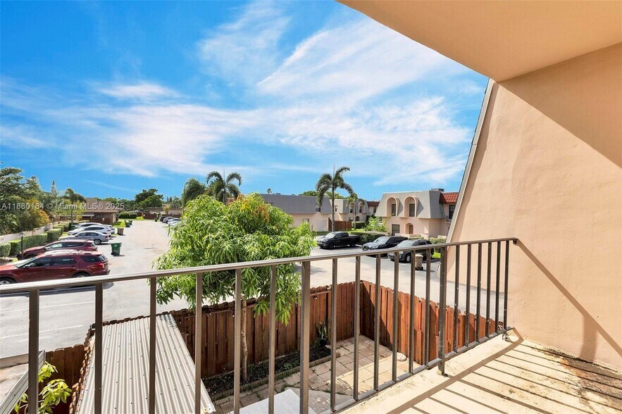 Building Photo - 2605 SW 73rd Way