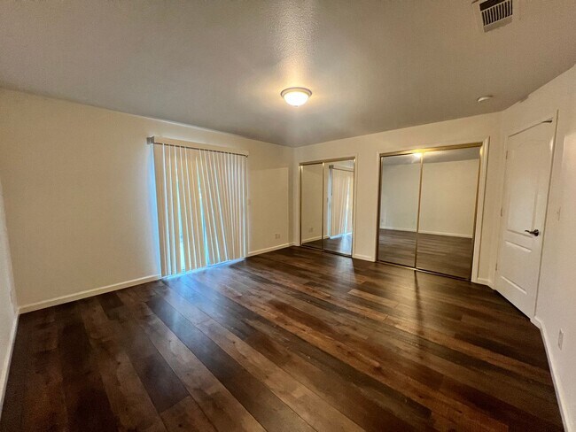 Building Photo - 92 Rosewood Cir