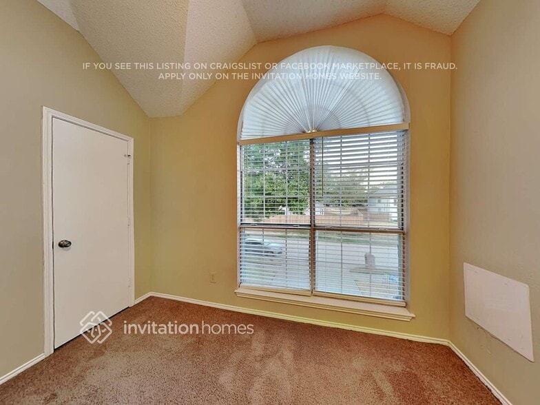 Building Photo - 1729 Prescott Dr