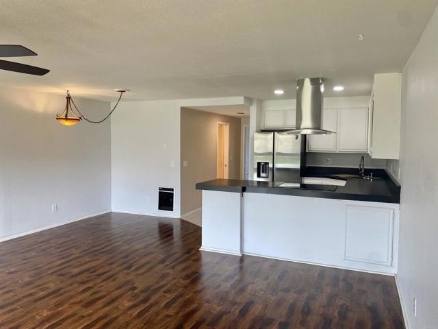 Building Photo - 2507 Navarra Dr